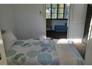 House large 2 Bedroom off Gallery Walk. MtTambo Guest house, Eagle Heights - 4