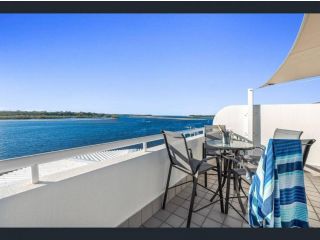 HOWARD ST Panoramic River and Ocean Views - Penthouse -Rooftop Apartment, Noosaville - 4