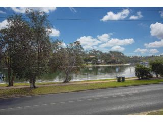 Hybiscus Waterfront Apartments Aparthotel, Lakes Entrance - 3