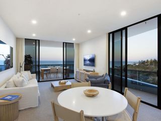 ICONIC UNIT 1504 - BRAND NEW BEACHFRONT APARTMENT IN KIRRA COOLANGATTA Apartment, Gold Coast - 3