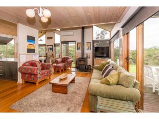 Illangi - beach retreat Guest house, Waratah Bay - 5