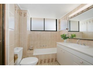 A PERFECT STAY - Imperial Surf Apartment, Gold Coast - 5