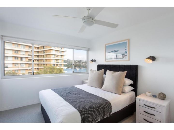 Incredible Ocean Views in 2-Bed Unit near Beaches Apartment, Sydney - imaginea 7