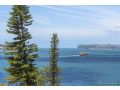 Incredible Ocean Views in 2-Bed Unit near Beaches Apartment, Sydney - thumb 1