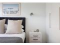 Incredible Ocean Views in 2-Bed Unit near Beaches Apartment, Sydney - thumb 10