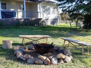 Indigo Vineyard Farmstay Guest house, Beechworth - 1