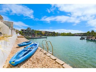'Infinity's Edge' Darwin Luxury Waterfront Oasis Guest house, Darwin - 1