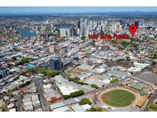 Inner City Haven Enviro-Luxury Apartment, Brisbane - 1