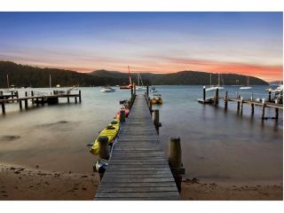 Island Paradise - Private Waterfront Retreat Guest house, New South Wales - 3