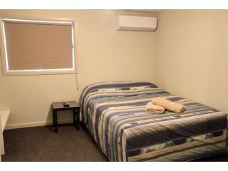 Ivanhoe Hotel Motel Hotel, New South Wales - 1