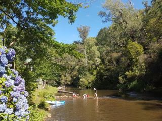 Jamieson Caravan Park Campsite, Victoria - 2