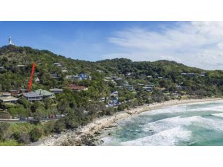 Fuller Holidays - Jane's on Wategos Villa 1, 37 Marine Parade - 3 Bed Villa Guest house, Byron Bay - 3