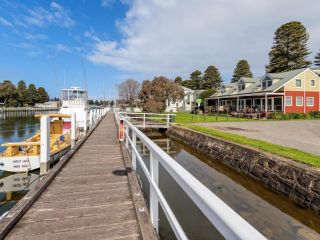 JOHANSSON'S PERCH No. 1 Apartment, Port Fairy - 4