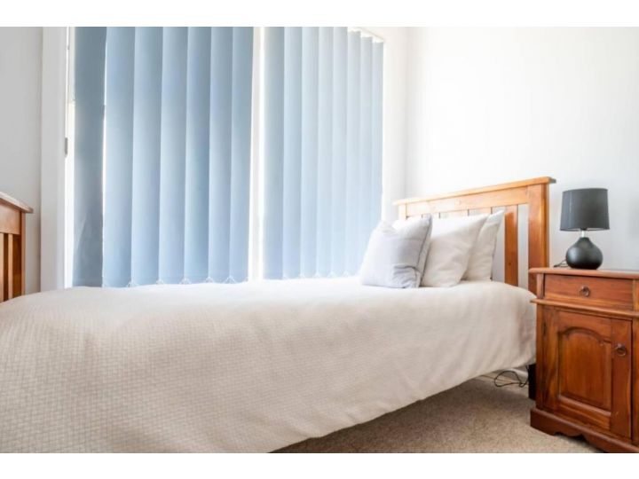 Just out of the CBD, Larger Groups, Parking and WiFi! Apartment, Kings Park - imaginea 7