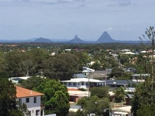 Just Perfect Apartment with Ocean Views Apartment, Caloundra - 3