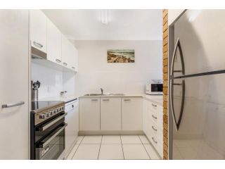 Kabi Super Saver Apartment, Caloundra - 3