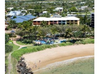 Kacy's Bargara Beach Motel Hotel, Bargara - 2