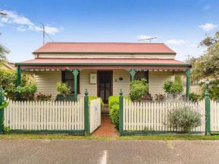 Kaikora Seaside Cottage Guest house, Rye - 2