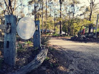 Kalimna Woods Cottages Hotel, Lakes Entrance - 2