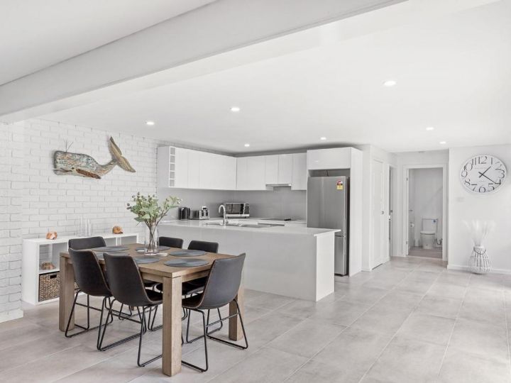Kanangra Avenue 27A Corlette Apartment, Corlette - imaginea 6