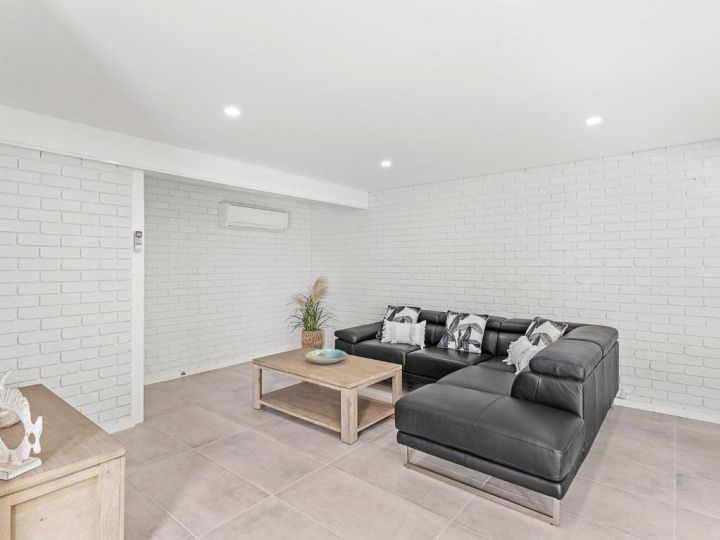 Kanangra Avenue 27A Corlette Apartment, Corlette - imaginea 9