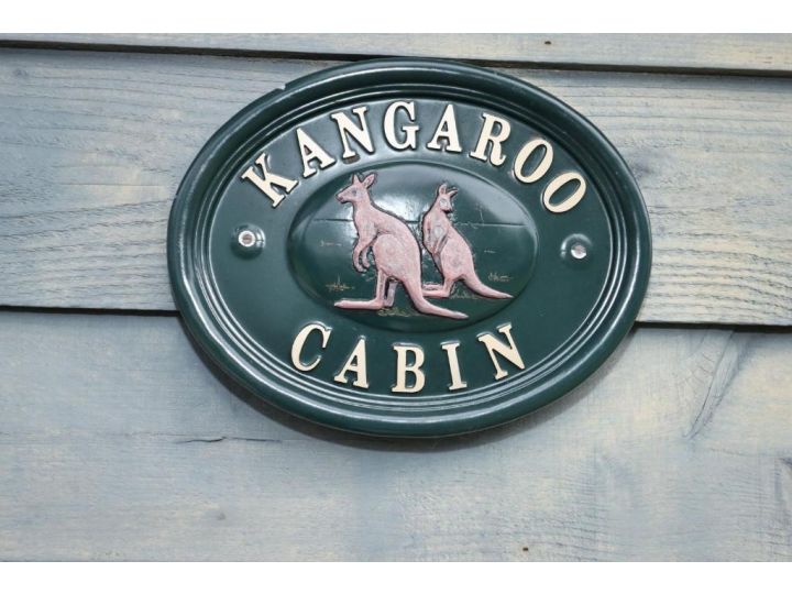 Kangaroo Cabin Chalet, Berrara - imaginea 1