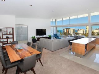 Karmasea 43 by G1 Holidays Apartment, Alexandra Headland - 2