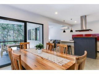 Karri Forest Vista-peaceful home with forest views Guest house, Margaret River Town - 3