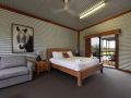Kelman Cottage - tucked away with pool + native wildlife Guest house, Belford - thumb 11