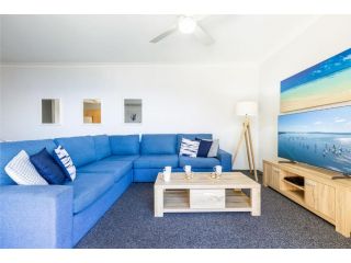 12 'Kiah', 53 Victoria Pde - panoramic water views in the heart of Nelson Bay Apartment, Nelson Bay - 5