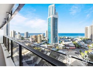 KIDS STAY FREE in OCEAN View 1 Bedroom SPA Apartment at Circle on Cavill - Q STAY Apartment, Gold Coast - 3