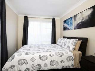 Kingfisher - Pet-Friendly - 10 Mins to Hyams Beach Guest house, Sanctuary Point - 3