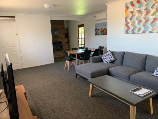 Kings Avenue Motel Hotel, Victoria - 2