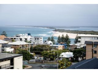 Kings Beach Coast and Glasshouse Views Apartment, Caloundra - 5