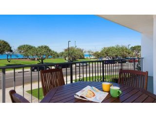 Kings Beach Ocean Front Views & pool - Private Balcony overlooking Kings Beach Apartment, Caloundra - 1