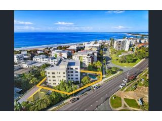 Kings Beach Retreat Apartment, Caloundra - 1