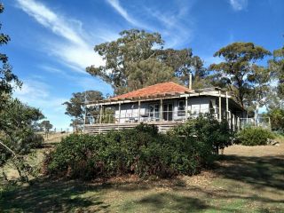 Kinross Metcalfe Farm Villa, Victoria - 2