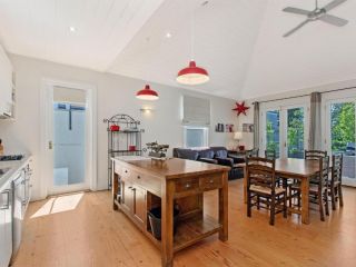 Kinsale Cottage Guest house, Port Fairy - 1