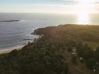 Kioloa Beach Cabins Campsite, Kioloa - 1