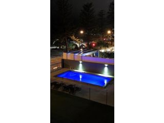 Kirra Waves Apartment, Gold Coast - 4
