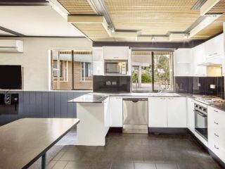 Alpine Mountain View 39 - Ground Floor 3 Bedroom Unit Guest house, Jindabyne - 3