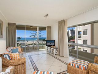 Kooringal unit 14 - Right in the centre of Coolangatta and Tweed Heads Apartment, Gold Coast - 1