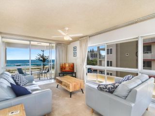 Kooringal unit 20 - Right on the beachfront in a central location Coolangatta Apartment, Gold Coast - 2