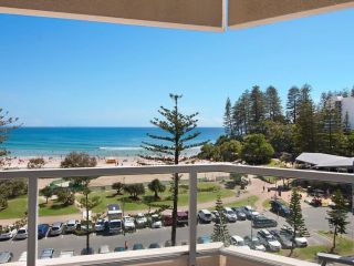 Kooringal unit 20 - Right on the beachfront in a central location Coolangatta Apartment, Gold Coast - 3