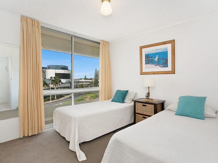 Kooringal Unit 9 - Great location opposite Greenmount Beach Coolangatta Apartment, Gold Coast - imaginea 10
