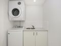 Kooringal Unit 9 - Great location opposite Greenmount Beach Coolangatta Apartment, Gold Coast - thumb 11