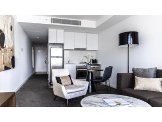 KOZYGURU Chatswood Luxury Studio Walk to Chatswood Chase NCH088-721 Apartment, Sydney - 1