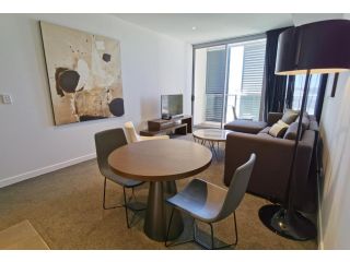 KOZYGURU Chatswood Luxury Studio Walk to Chatswood Chase NCH088-721 Apartment, Sydney - 3