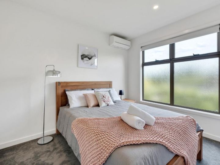 KOZYGURU MELBOURNE DEAKIN UNIVERSITY CLOSE BY 3 BED FAMILY HOUSE VVS005 Apartment, Victoria - imaginea 4