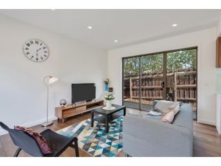 KOZYGURU MELBOURNE DEAKIN UNIVERSITY CLOSE BY 3 BED FAMILY HOUSE VVS005 Apartment, Victoria - 2